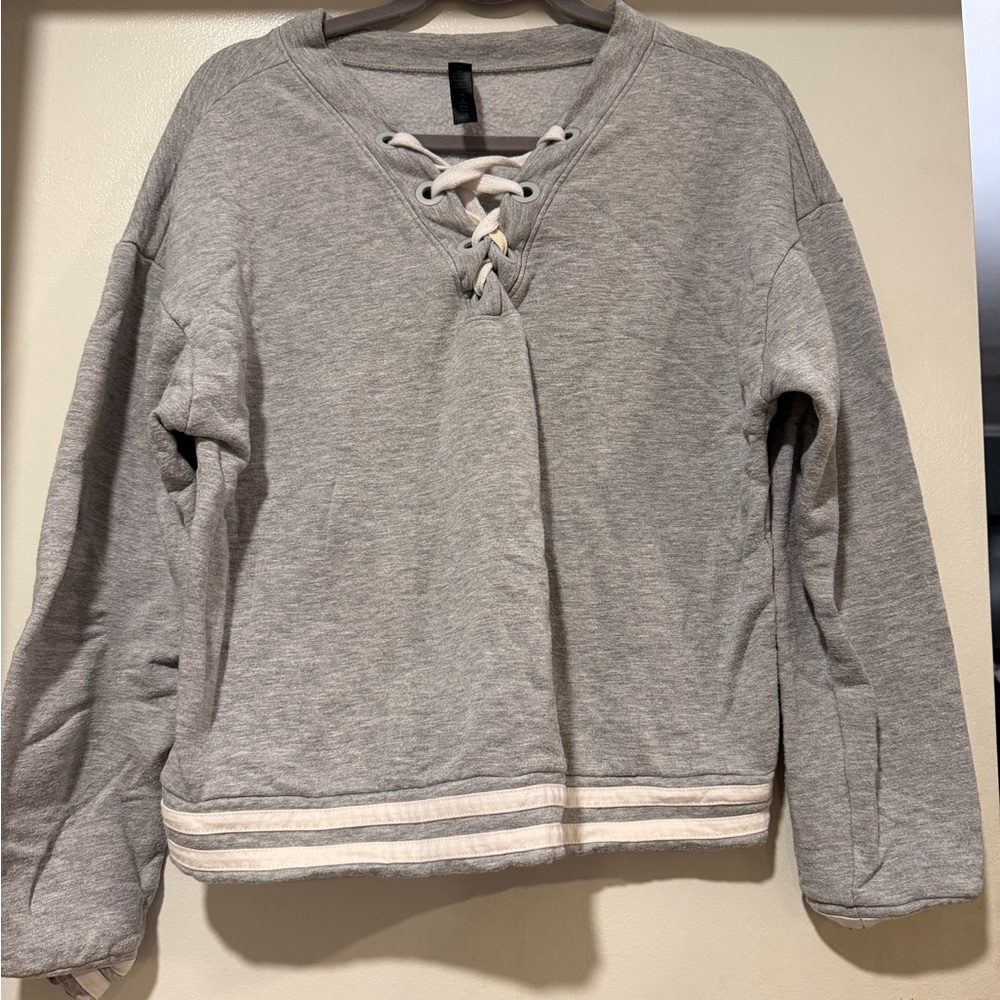 90 Degree by Reflex Lace-Up Gray Sweatshirt | Size M | Cozy Pullover